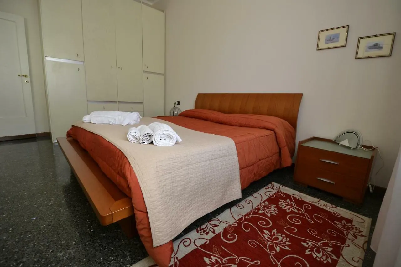 Magenta Apartment Varese Italia